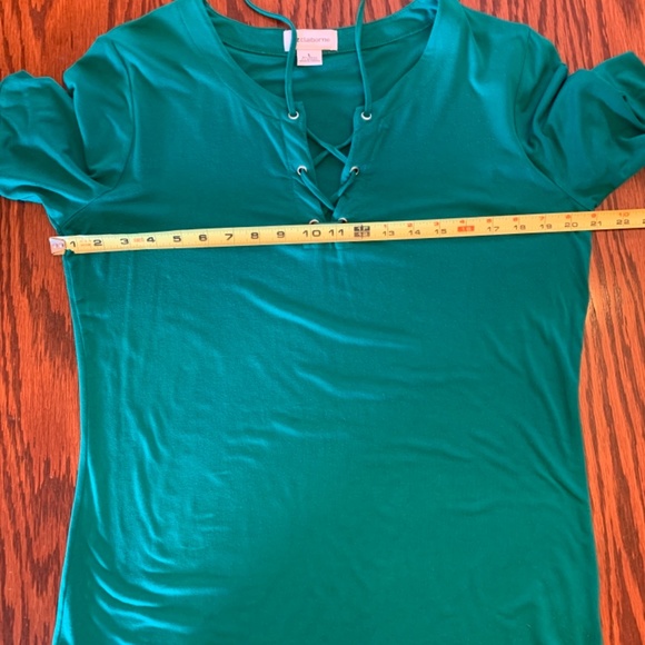 Liz Claiborne Green Short Sleeve Top with Lace-up Front - Picture 4 of 7
